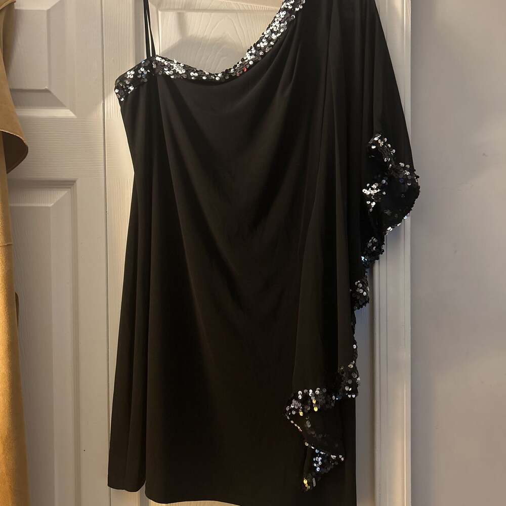 NWT DJ-Jaz Black Sequin One Shoulder Flowy Women's Dress
